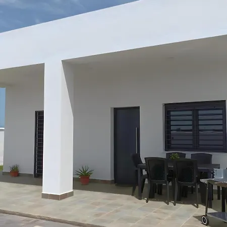 Piscina Privada Con Cascada *
